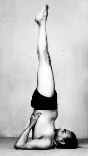 Yogacharya Sri BKS IYENGAR (2)