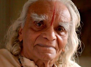 Yogacharya Sri BKS IYENGAR (3)